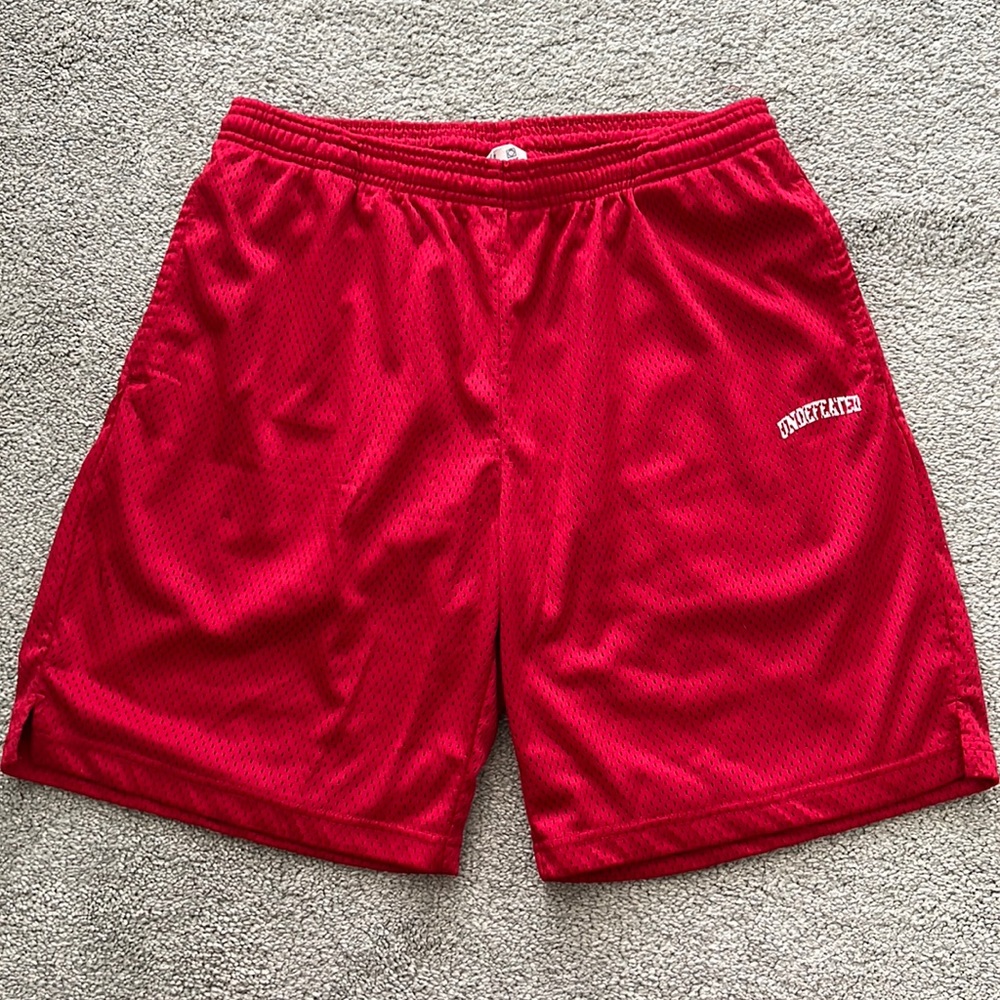Men’s Undefeated Mesh Shorts in Red Large